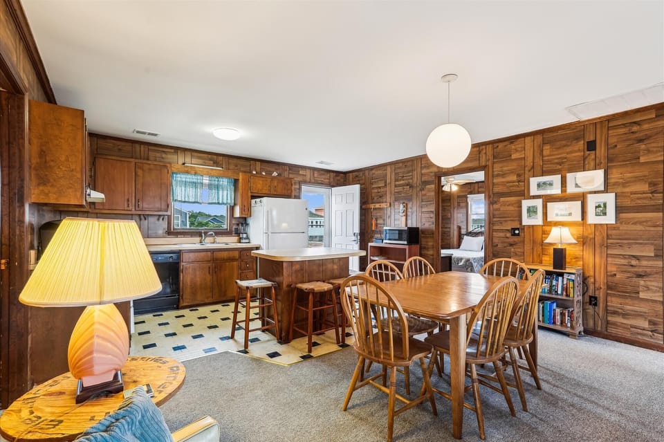,Dining Area,