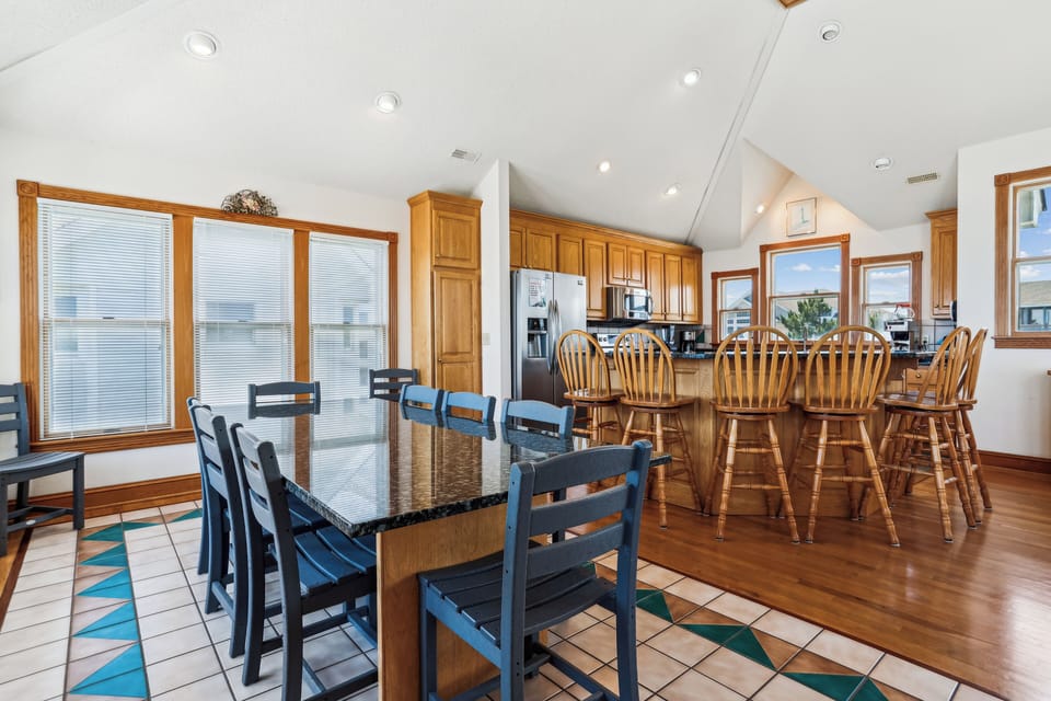 Main Level,Dining Area,