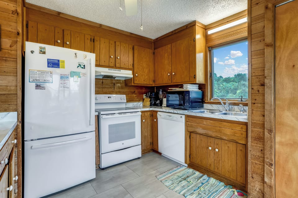Main Level,Kitchen,