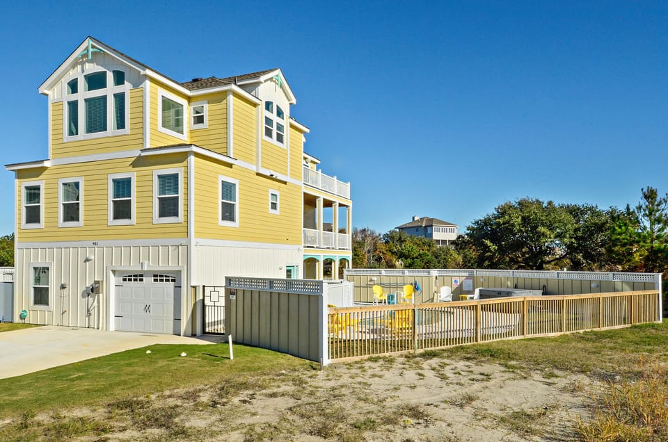 Group,Drag'n Fly Villas at Corolla Bay,