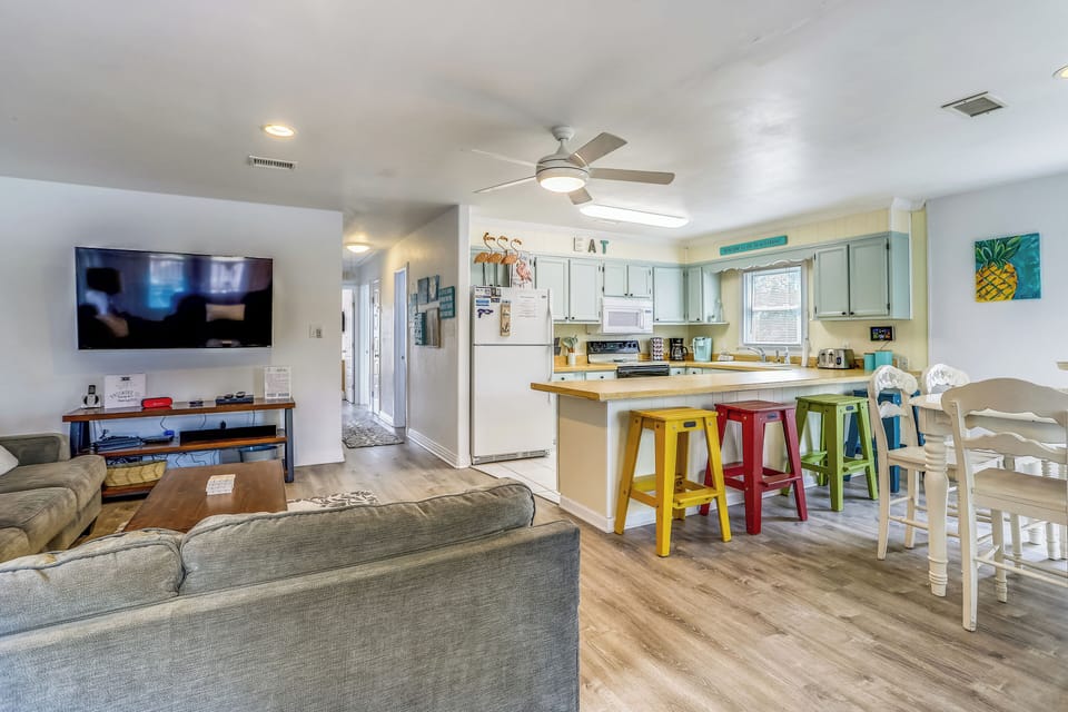 Main Level,Living Area,