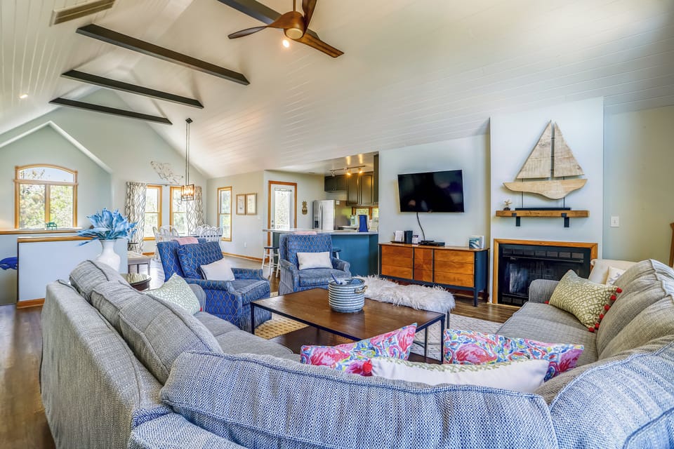 Main Level,Living Area,