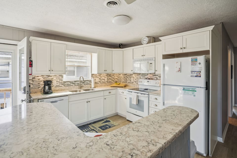 Main Level,Kitchen,