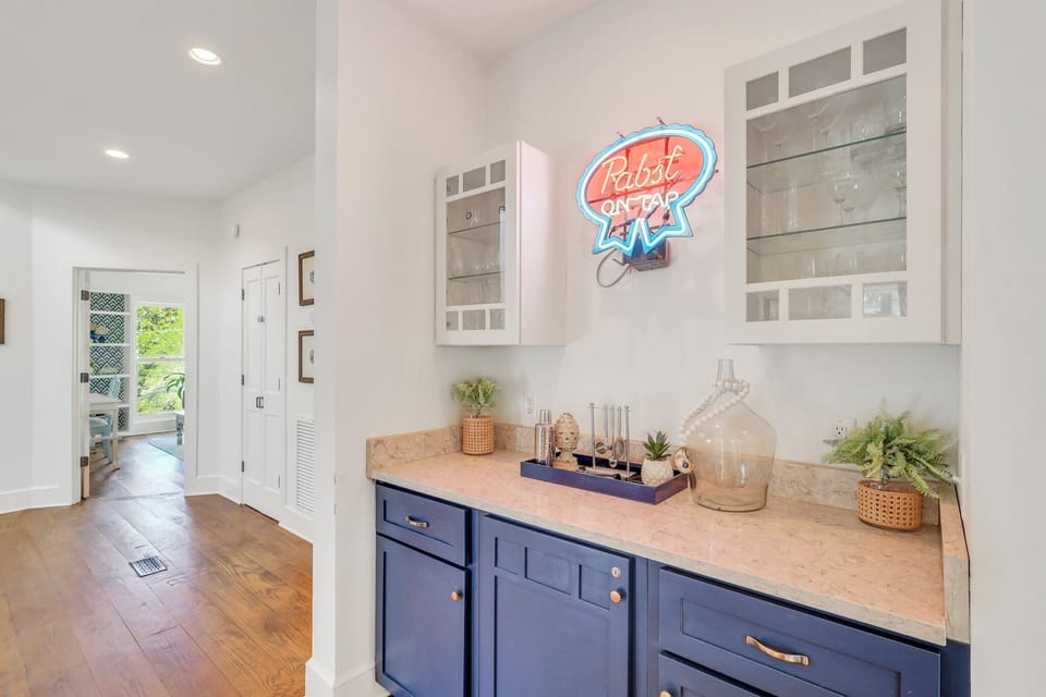 Spacious bar adjacent to the kitchen