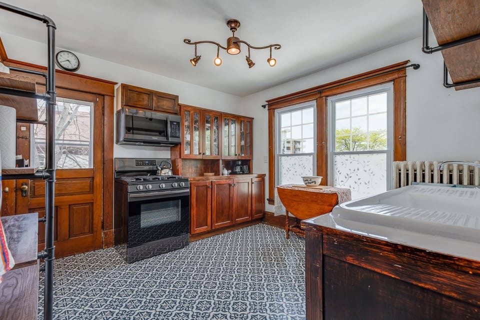 Fully stocked kitchen