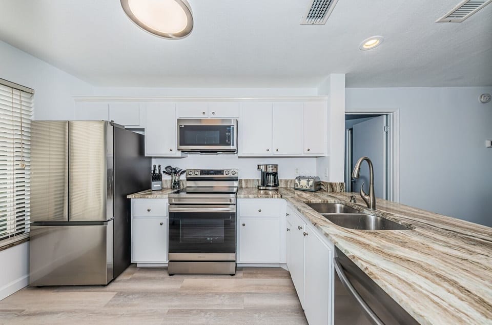 web-or-mls-Kitchen 1-3