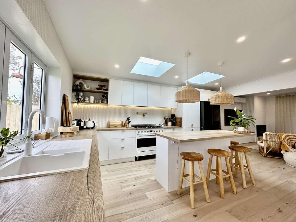 Open plan modem kitchen