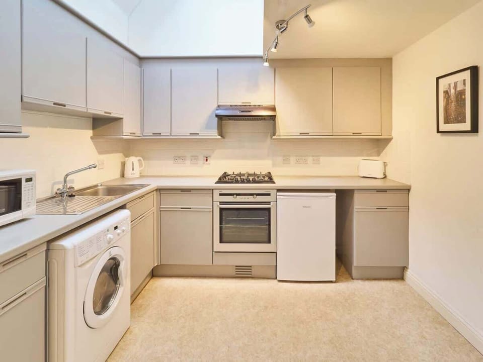 Queen's Corner, Canterbury - Host & Stay