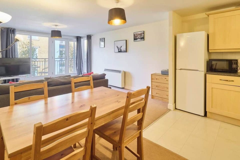 Bingley Court, Canterbury - Host & Stay