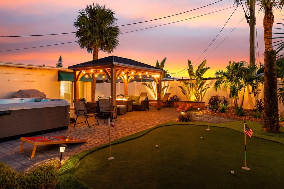 Sun set putt putt