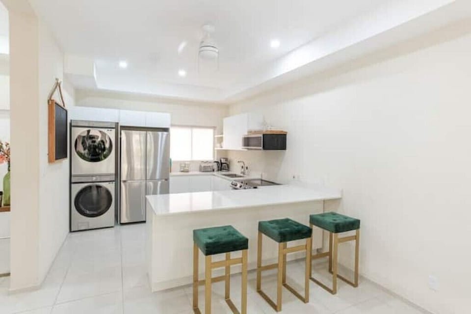 Coffee-maker, toaster, blender... a wide array of small appliances are available