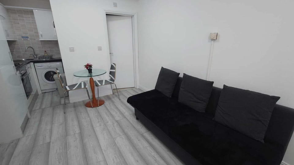 Living Room / Lounge