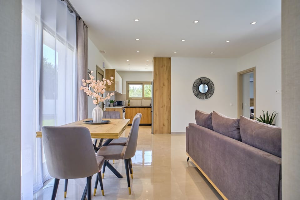 Polgar Villa 1 Corfu Interior