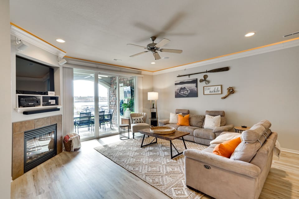 Osage Beach Vacation Rental | 3BR | 3BA | Step-Free Access | 1,760 Sq Ft