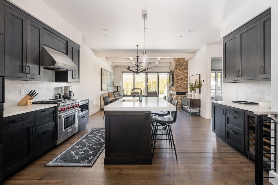 Indoors, Kitchen, Home Decor, Kitchen Island, Floor