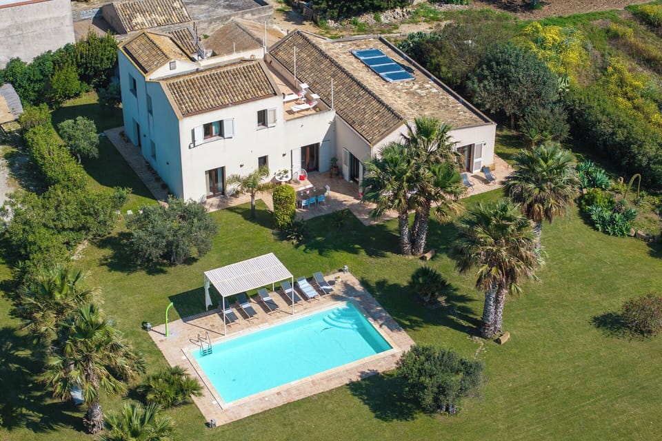 Garden, Pool