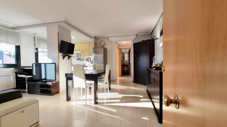 Communal lounge/ TV room,Dining area