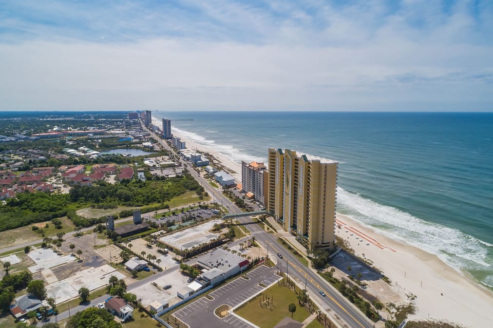 Emerald Isle | Exterior Aerial View