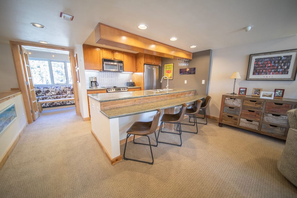 Impressive, fully equipped kitchen