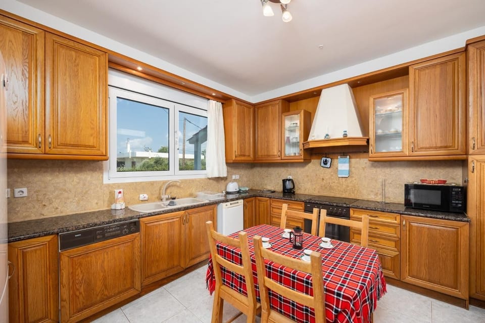 Equipped kitchen