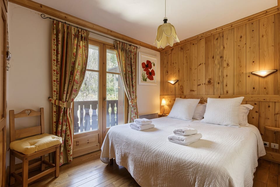 Val d'Arve 5 cosy bedroom with balcony