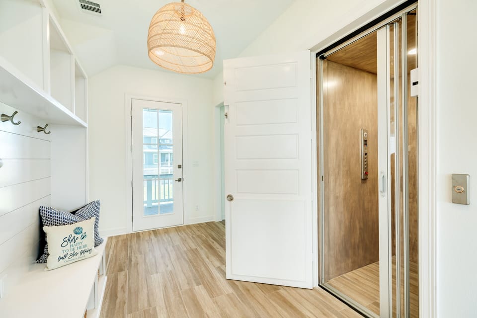 Elevator access makes unloading your bags easy as can be!