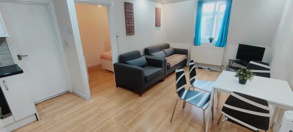 Living Room / Lounge