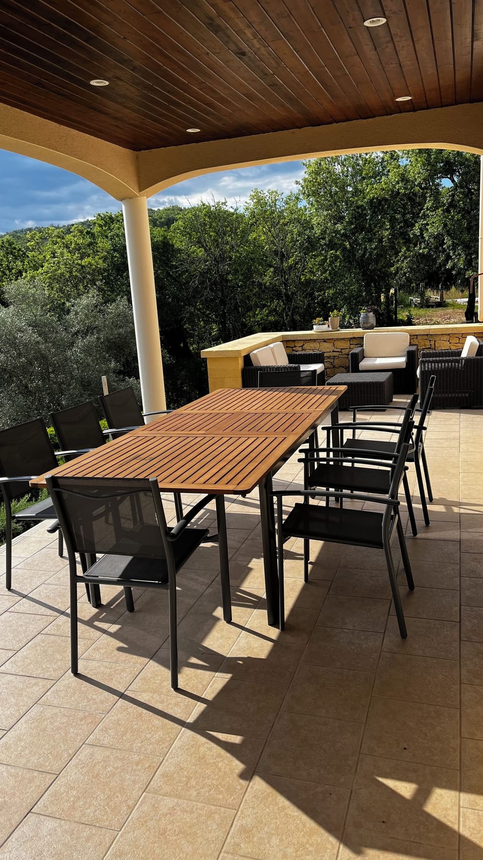 Outdoor dining