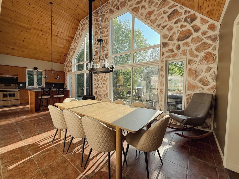 Dining room (2)