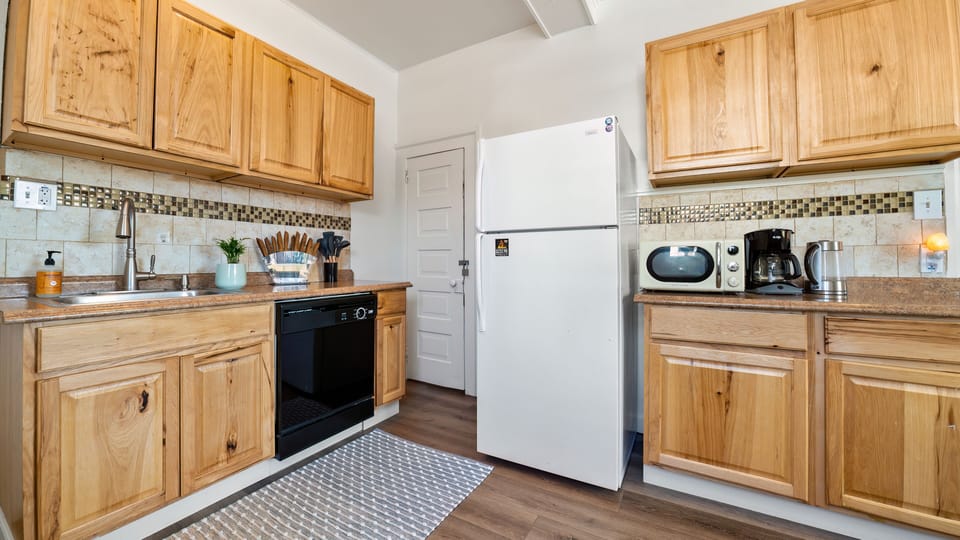 Large Kitchen with 2 Countertops, Dishwasher, and Refrigerator/Freezer
