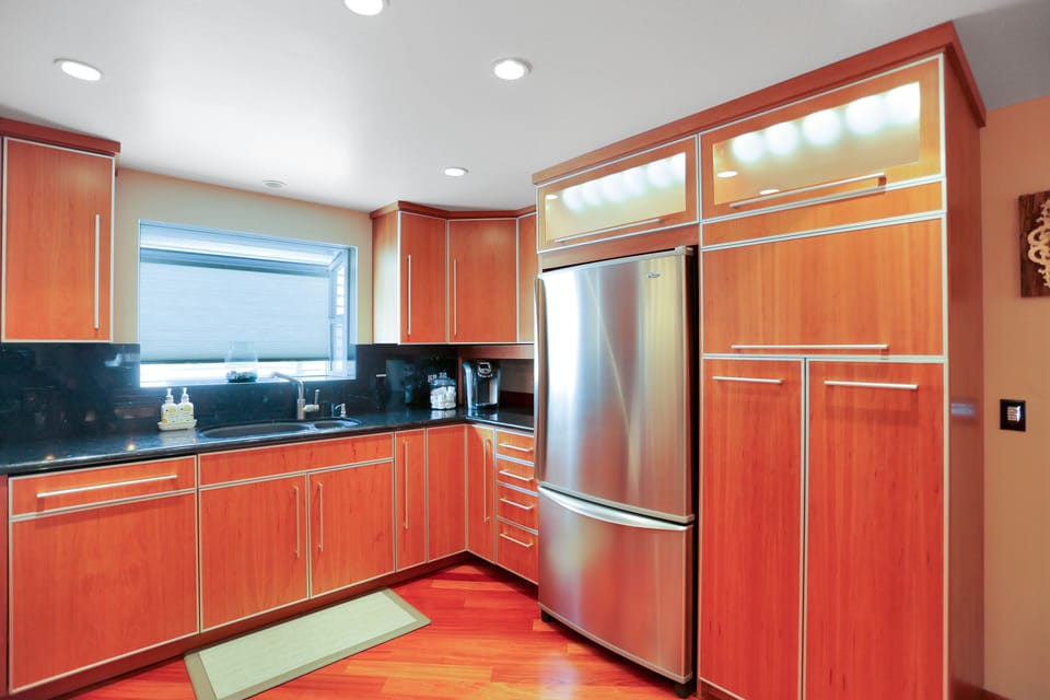 Modern Kitchen (2)