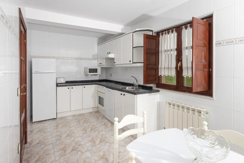 Kitchen or kitchenette,Communal kitchen