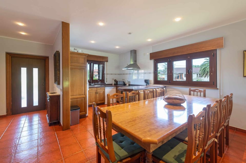 Kitchen or kitchenette,Garden view