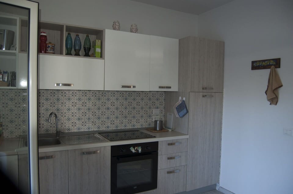 Autumn, Kitchen, Spring, Summer