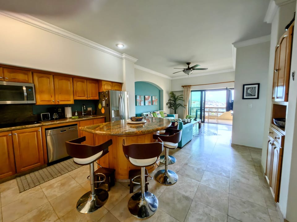 As soon as you walk in the door you have a view of the ocean.