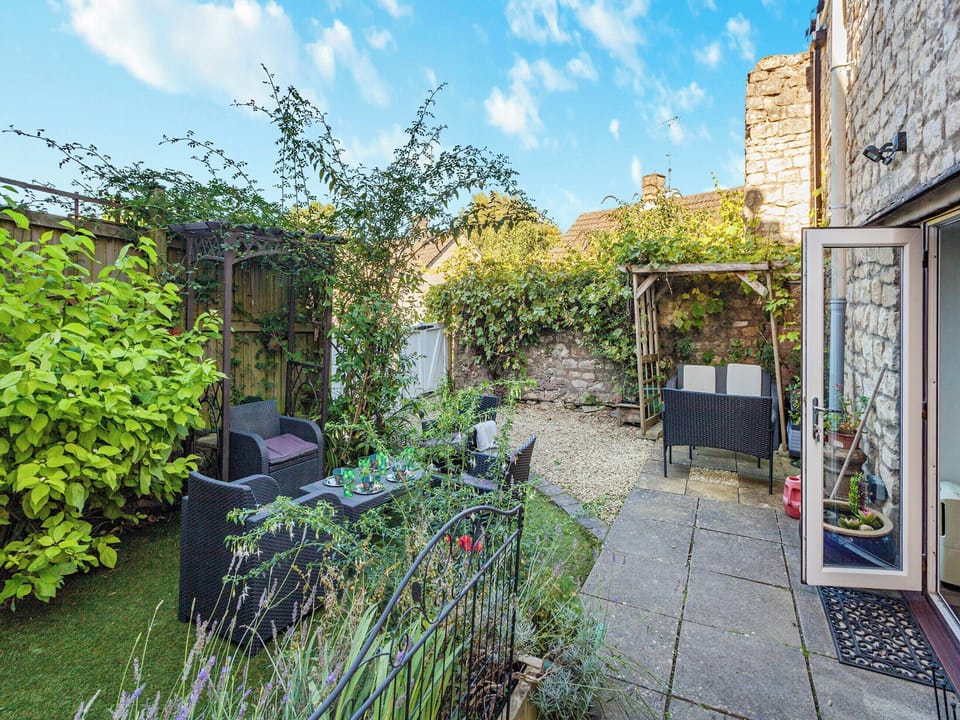 Outdoor area | Hillview Cottage, North Nibley, near Dursley
