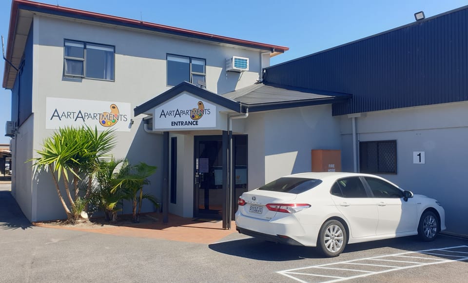 Aart Apartments entrance 