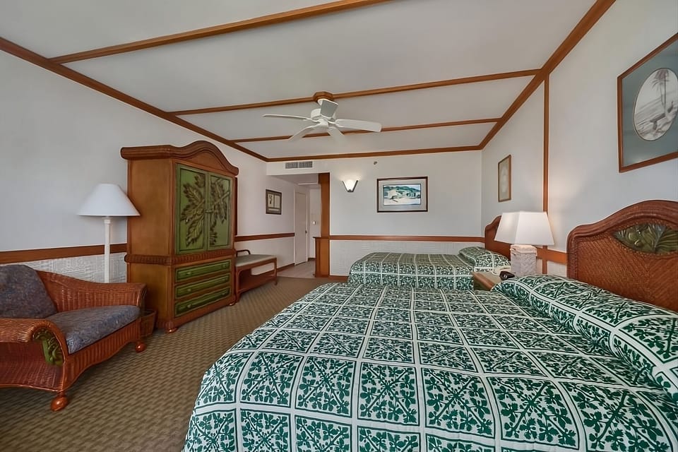 2 Queen beds