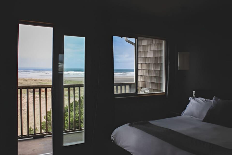 Bedroom. Interior and views may vary based on location and availability.