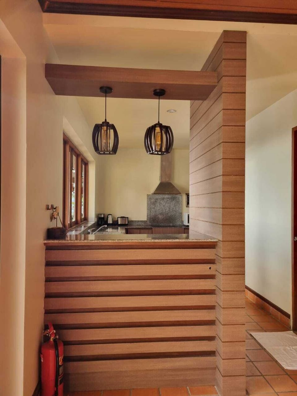 Fully equipped kitchen with granite countertops