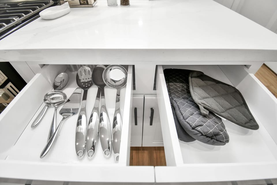 Kitchen - Serving utensils