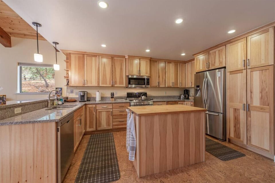 Nicely appointed kitchen