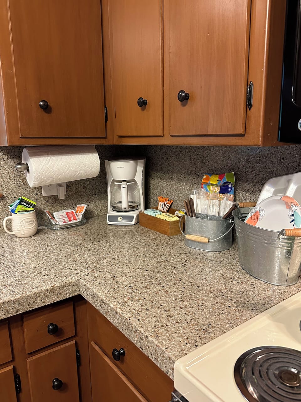 Make coffee or hot tea & enjoy sugar, stevia, sweetner, or a variety of creamers
