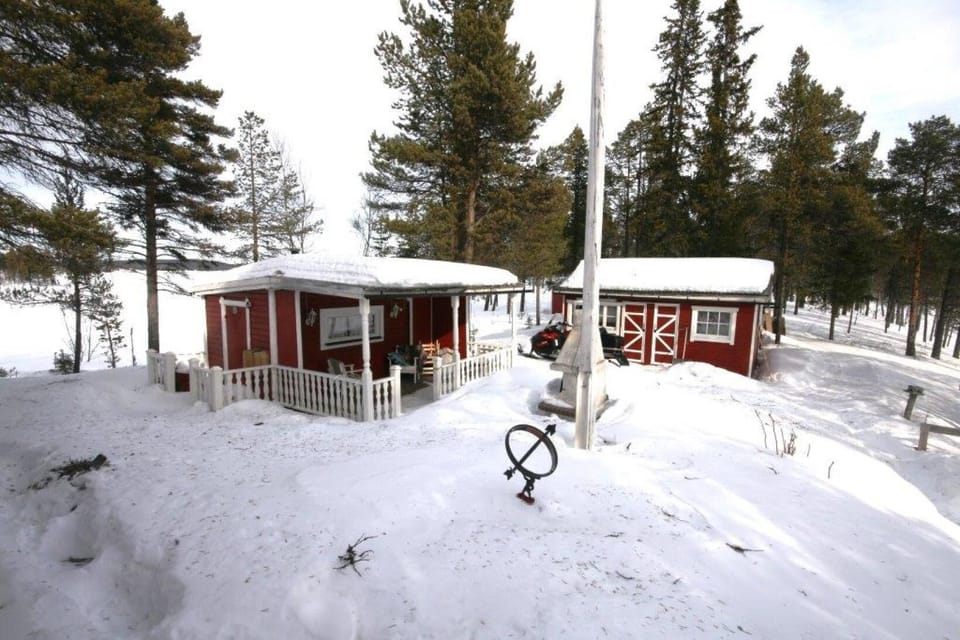Guest cottage and sauna