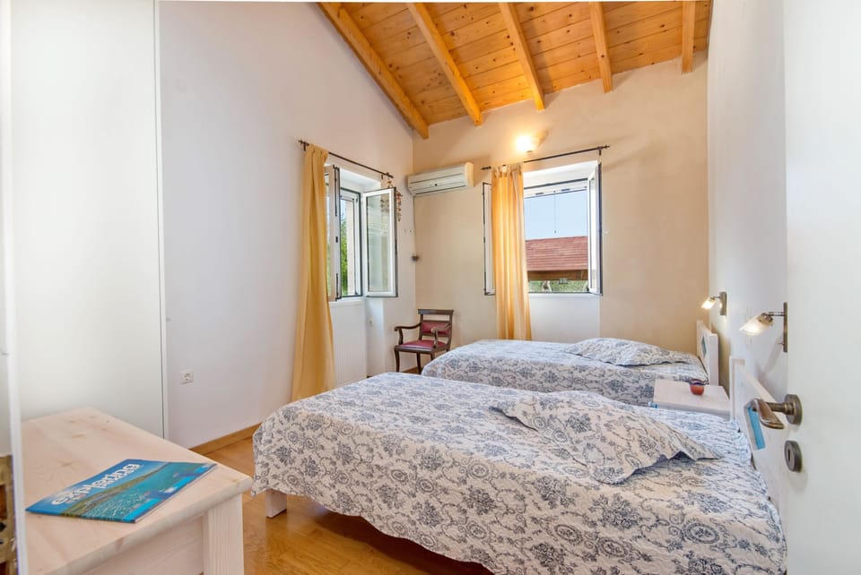 the twin bedroom