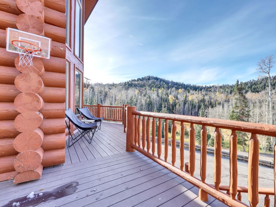 Front of cabin / deck