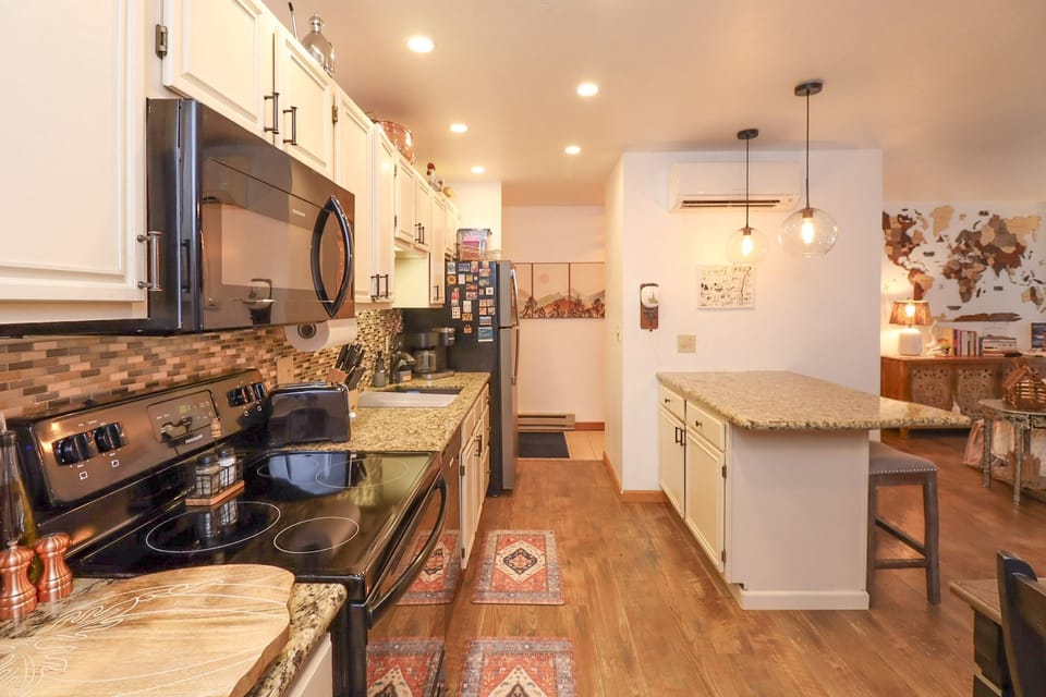 fully equipped and stocked kitchen.