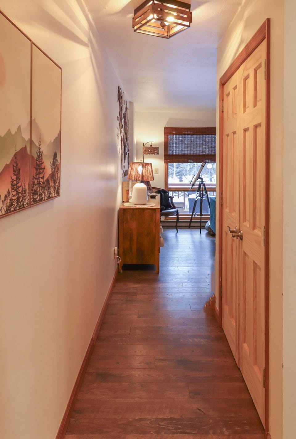 entry way to kitchen and living room. 