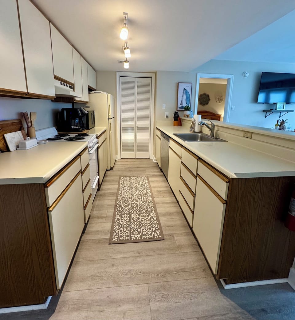 Full-size kitchen