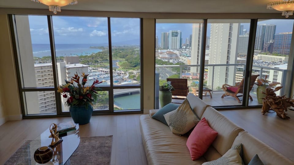 Large living room with great view!